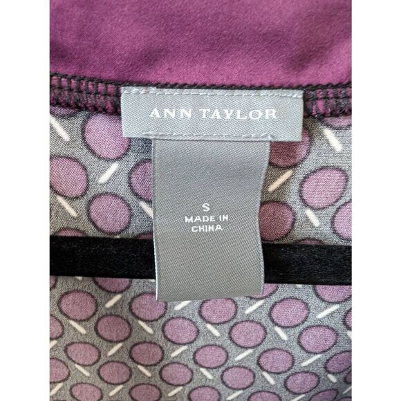 Ann Taylor Factory Women’s Black Purple Short Sleeve with Bow Tie Blouse Women's - Picture 3 of 5